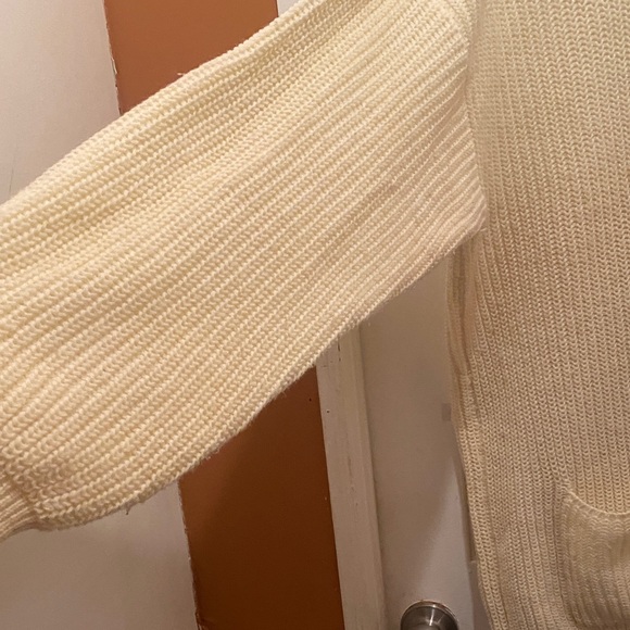 Cozy Cream Knit Sweater - Picture 5 of 13